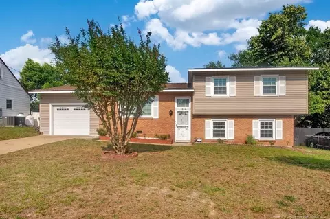6604 Winthrop Dr, Fayetteville, NC 28311