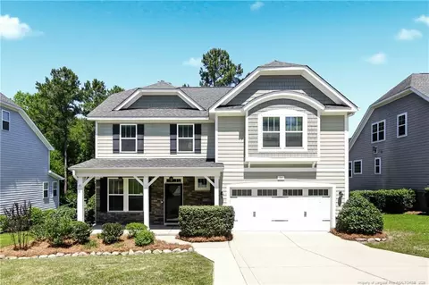 28 School Side Dr, Spring Lake, NC 28390