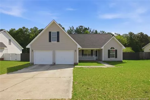120 Somerset Dr, Raeford, NC 28376