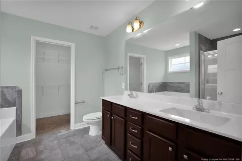 Bath - 145 Blue Chip Ct, Broadway, NC 27505 photo 2 of 3