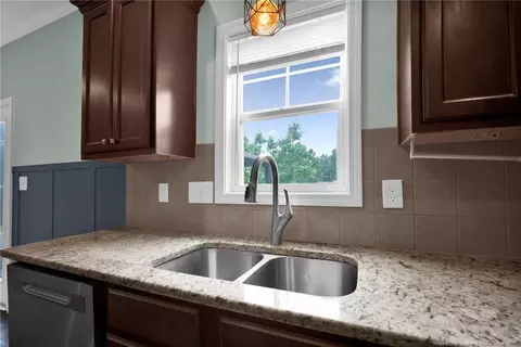 Kitchen - 145 Blue Chip Ct, Broadway, NC 27505 photo 4 of 4