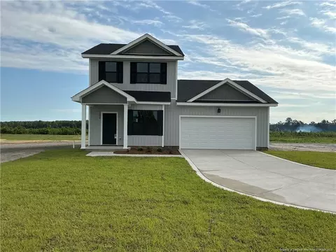 1446 W Parkton Tobemory Rd, Parkton, NC 28371