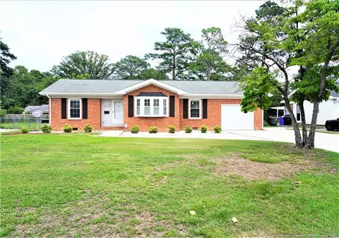 319 Whitney Dr, Fayetteville, NC 28303