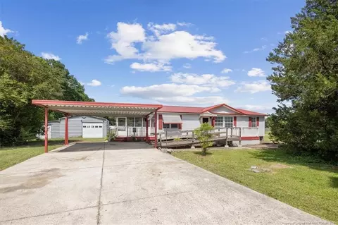 216 Canady Rd, Parkton, NC 28371