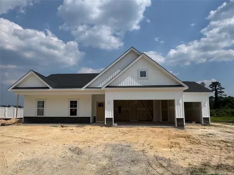229 Seaford Ln, Aberdeen, NC 28315