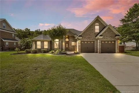 439 W Summerchase Dr, Fayetteville, NC 28311