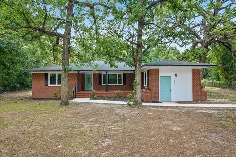 402 Poplar Hill Rd, Fayetteville, NC 28312