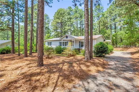 387 Forest Dr, Cameron, NC 28326