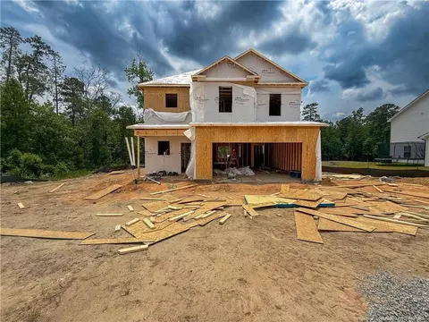 5501 Tall Timbers Dr, Fayetteville, NC 28311
