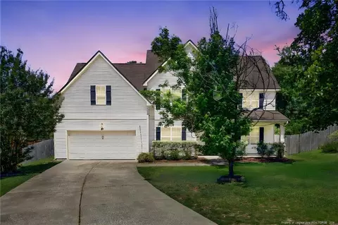 700 Heathrow Dr, Spring Lake, NC 28390
