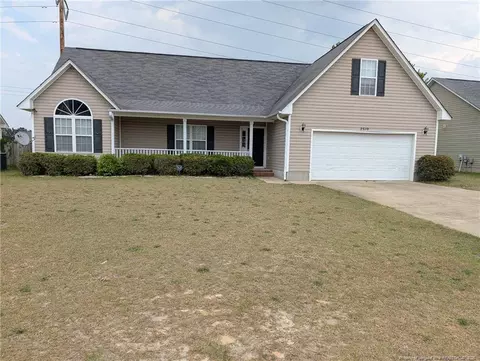 2519 Crumpler Dr, Hope Mills, NC 28348