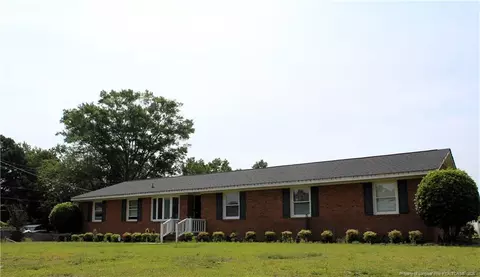 2038 Dunn Rd, Eastover, NC 28312