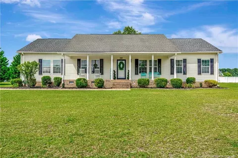 58 Jessup Dr, Lumberton, NC 28360