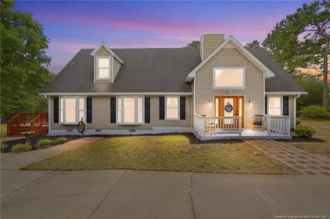 190 Fox Run Ln, Autryville, NC 28318