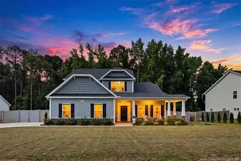 6932 Running Fox Rd, Hope Mills, NC 28348