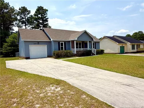 3323 Donnett Ln, Spring Lake, NC 28390