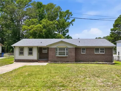 406 Lansdowne Rd, Fayetteville, NC 28314