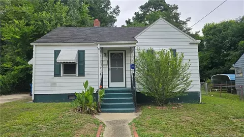 115 Mullins Ave, Fayetteville, NC 28301