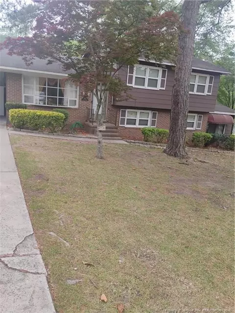 2521 Vestal Ave, Fayetteville, NC 28301