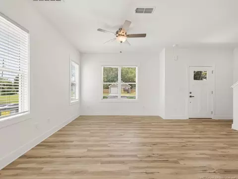 Living - 1021 E Harnett St, Dunn, NC 28334 photo 3 of 4