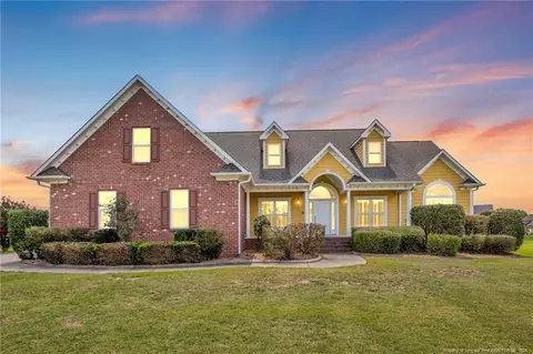 2712 Creekdew Ct, Fayetteville, NC 28306