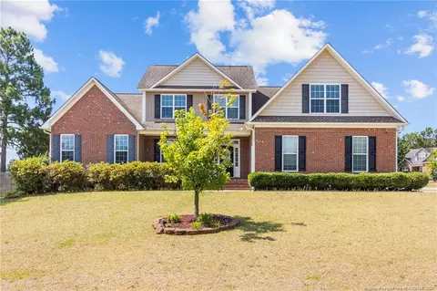 17 Orangewood Ct, Lillington, NC 27546
