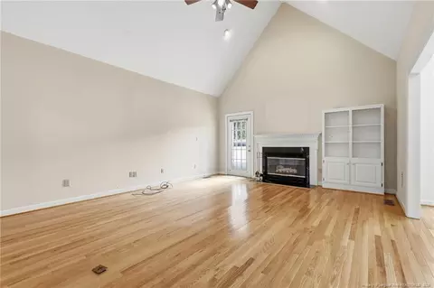 Living - 1118 Warren Rd, Erwin, NC 28339 photo 5 of 9