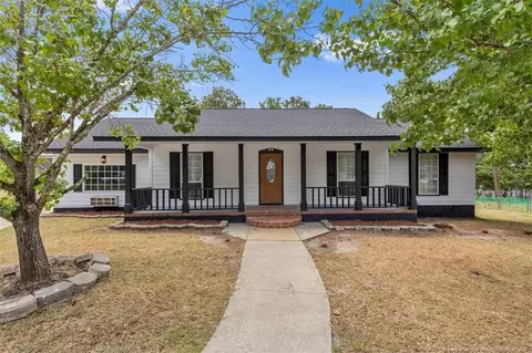 107 Ashton Pl, Spring Lake, NC 28390