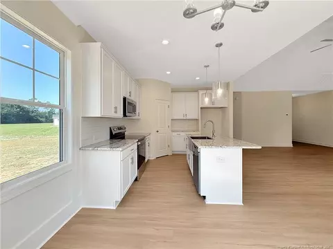 6516 Madelyn Dr, Wade, NC 28395 photo 4