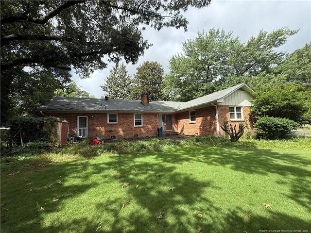 501 Thorngate Dr, Fayetteville, NC 28303