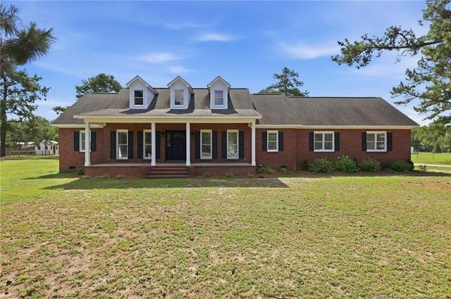 7759 Sim Canady Rd, Hope Mills, NC 28348