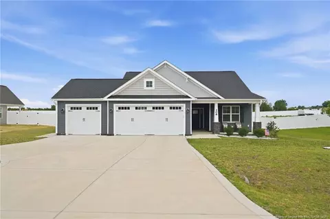 208 Hillwood Dr, Sanford, NC 27332