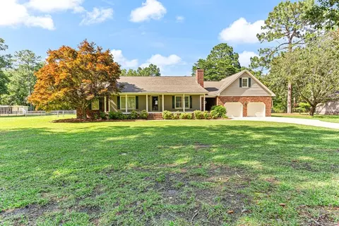 5424 Kentucky Ln, Hope Mills, NC 28348