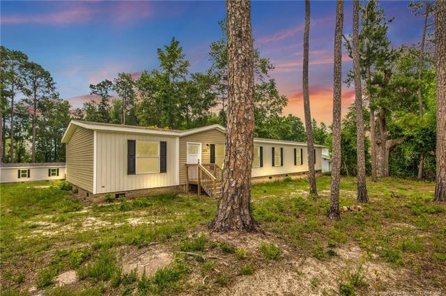 2853 Rockfish Rd, Raeford, NC 28376