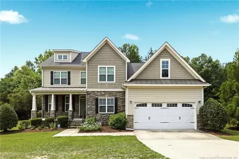 138 Valley Pines Cir, Spring Lake, NC 28390