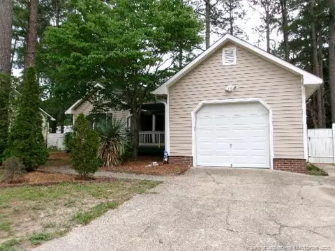 429 Oakgrove Dr, Fayetteville, NC 28314