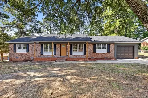 4701 Beaufort Dr, Fayetteville, NC 28304