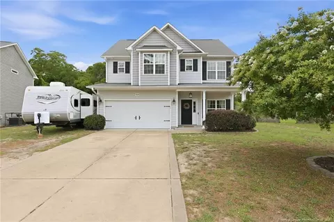 5820 Crepe Myrtle Dr, Hope Mills, NC 28348