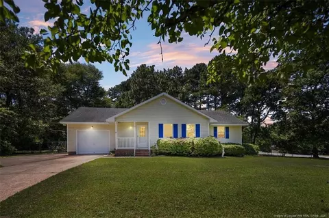 110 Damson Ct, Raeford, NC 28376