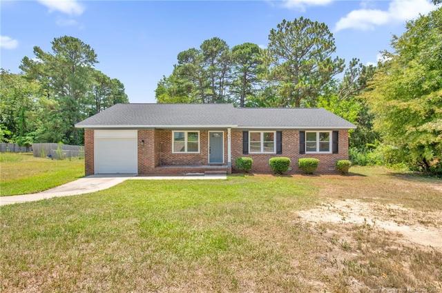 1541 Diamond Rd, Fayetteville, NC 28311