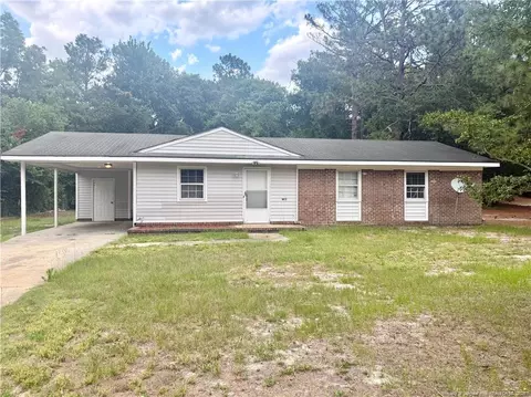 6612 Amanda Cir, Fayetteville, NC 28304