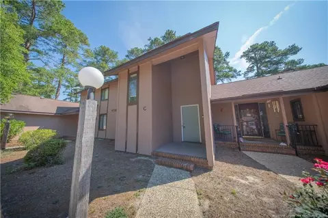 6738 Irongate Dr # C, Fayetteville, NC 28306