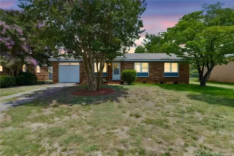 1705 Grandview Dr, Fayetteville, NC 28314