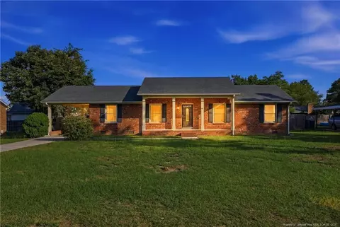 3720 Souchak Dr, Hope Mills, NC 28348