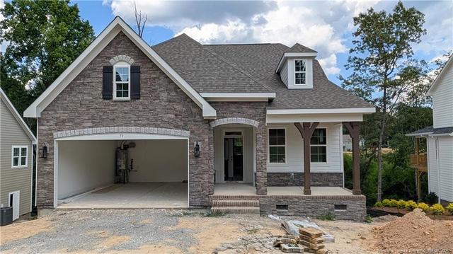 79 Plantation Dr, Southern Pines, NC 28387