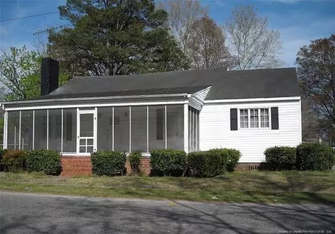 209 S Morro St, Fairmont, NC 28340