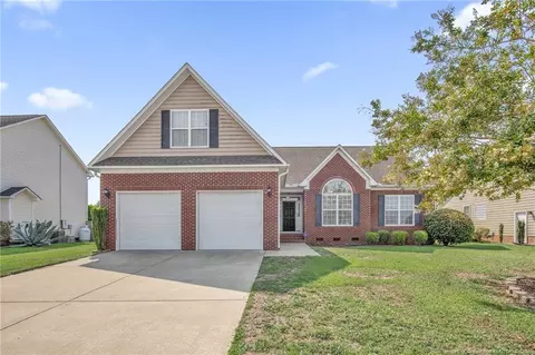 5817 Lady Way, Hope Mills, NC 28348