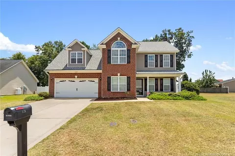 128 Crestwood Ln, Raeford, NC 28376