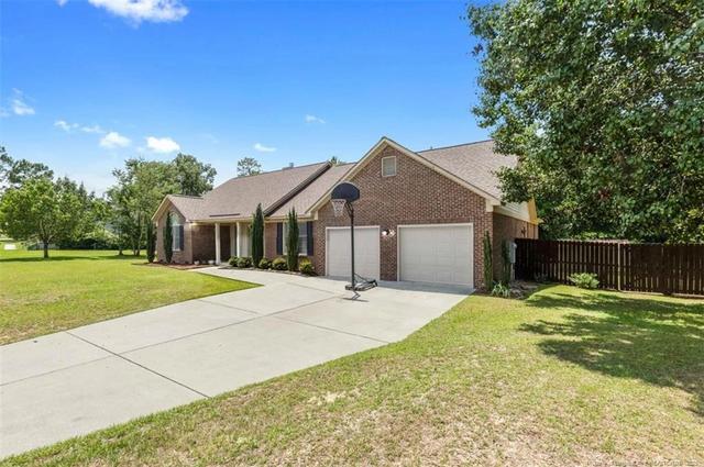 726 Foxcroft Dr, Fayetteville, NC 28311