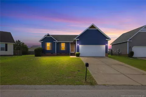2244 Cliffswallow Dr, Fayetteville, NC 28306